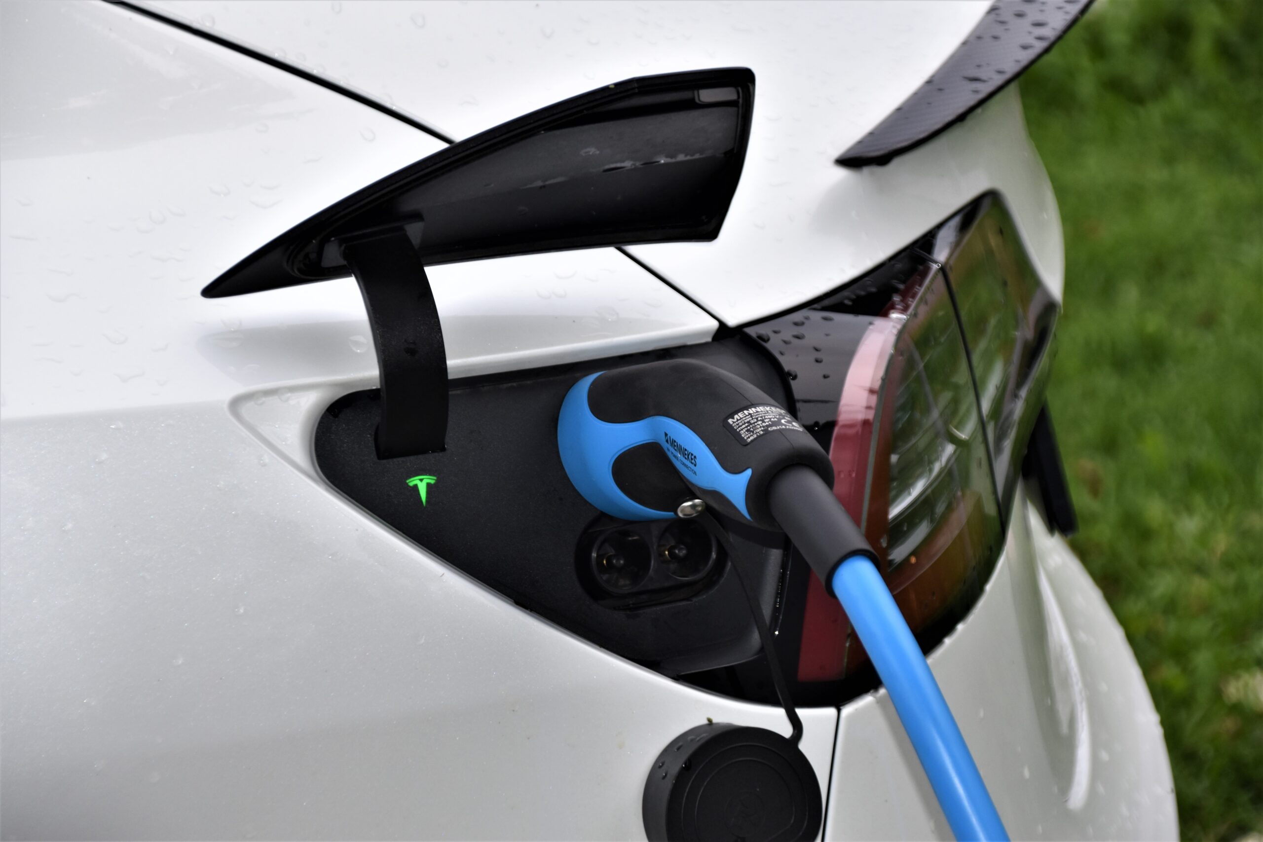 Europe aiming to get a slice of the car battery market